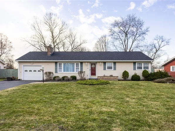 20 Fordham Dr, Batavia, NY 14020