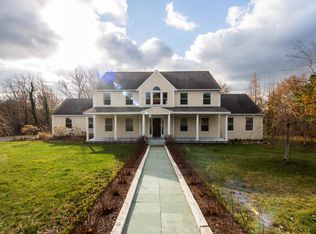 2 Lambrou Ln, Truro, MA 02666