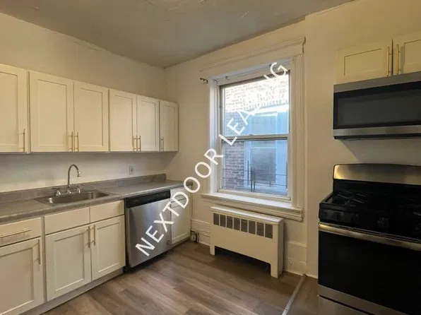 204 Bidwell Ave, Jersey City, NJ