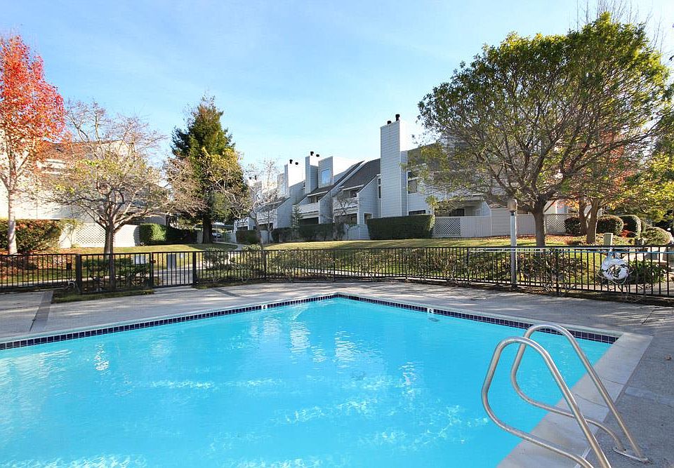 1st image of 2619 Willowbrook Ln Unit 100