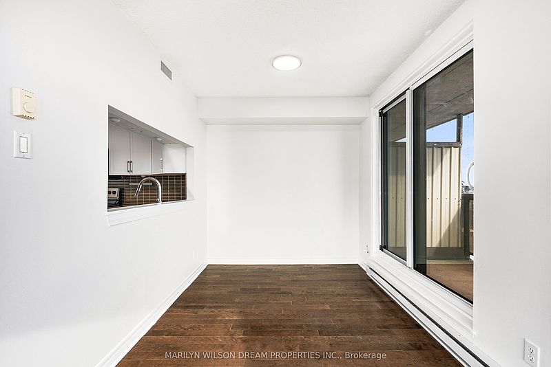 Ottawa Apartment for rent - 2 Bedrooms — photo 17