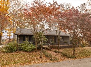 277 Hurst Rd, Franklin, NC 28734