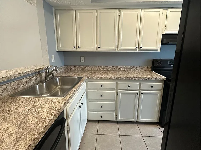 8636 Village Of Fondren Dr #8636 — Photo 24