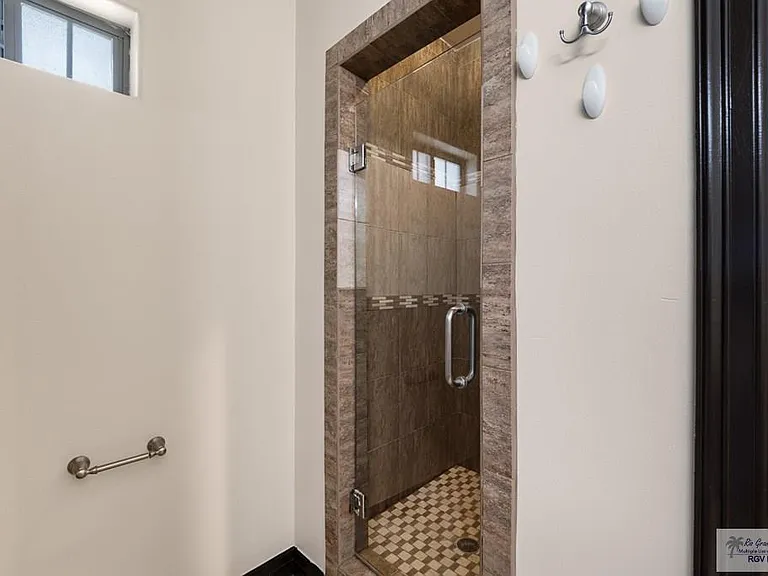 6920 Red Cedar — Photo 14