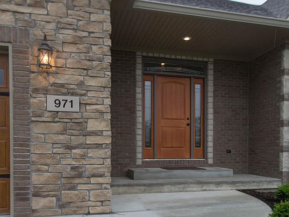 2nd image of 971 S Mary Beth Dr