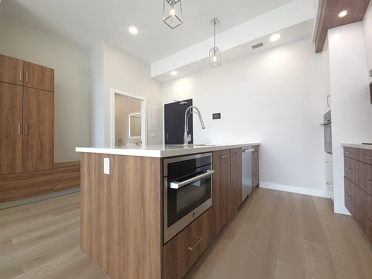 4030 University Ave NW — Photo 60