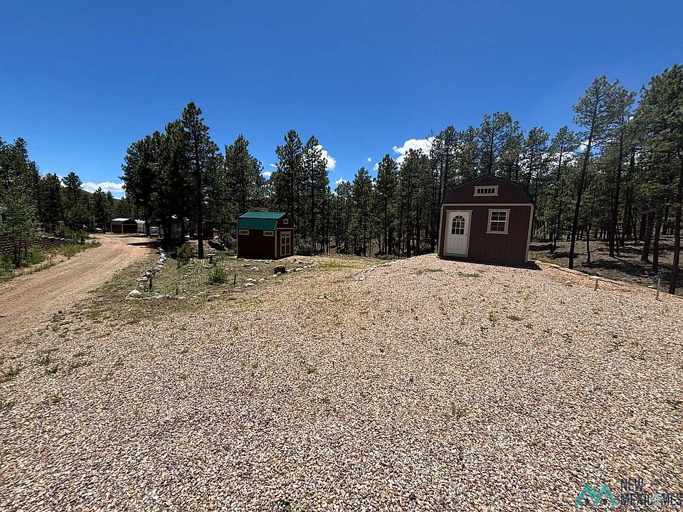 1st image of 65 Club House Dr