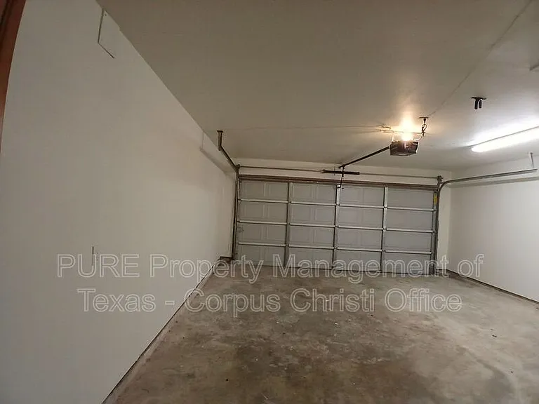 2725 Allencrest Dr — Photo 30