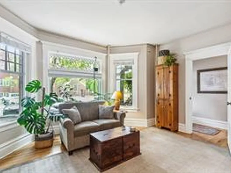 410 Roosevelt St — Photo 21