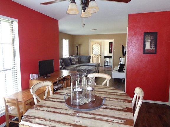 5th image of 1801 Cedar Creek Dr
