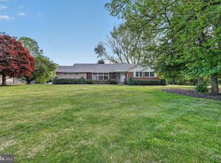 2831 Cedar Ln, Vienna, VA 22180