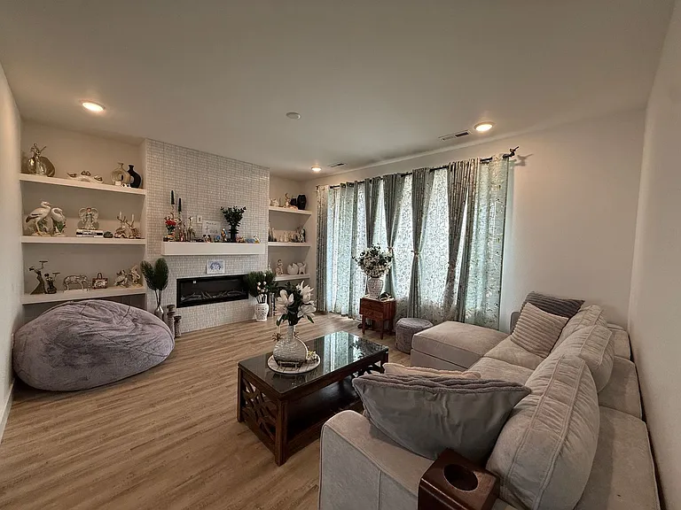 2143 Arikaree Hts — Photo 18