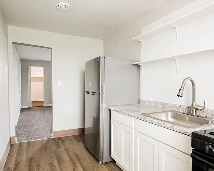 Kirkwood Apartments — Photo 23
