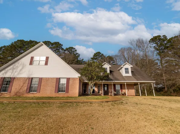 220 Paisley Ln, Mathiston, MS 39752