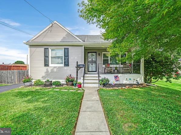 305 6th Ave, Folsom, PA 19033