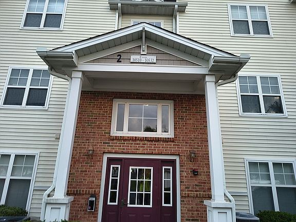 4th image of 10518 Hill Point Ct