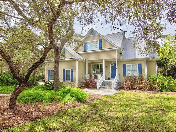 3rd image of 303 Magnolia Bay Dr