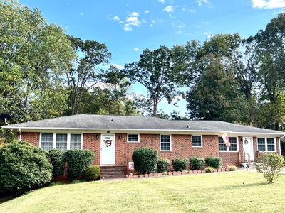 919 W 6th St, Siler City, NC, 27344