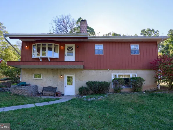814 Moores Mountain Rd, Lewisberry, PA 17339