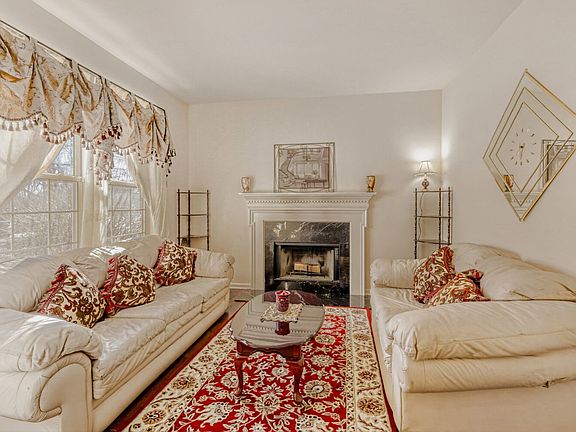 5th image of 34182 N Wineberry Ln