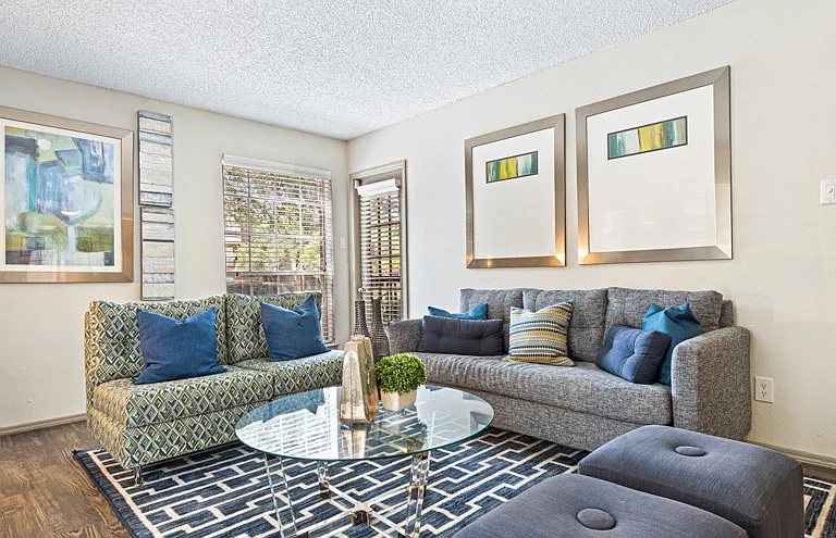 Parc Plaza Apartments — Photo 33
