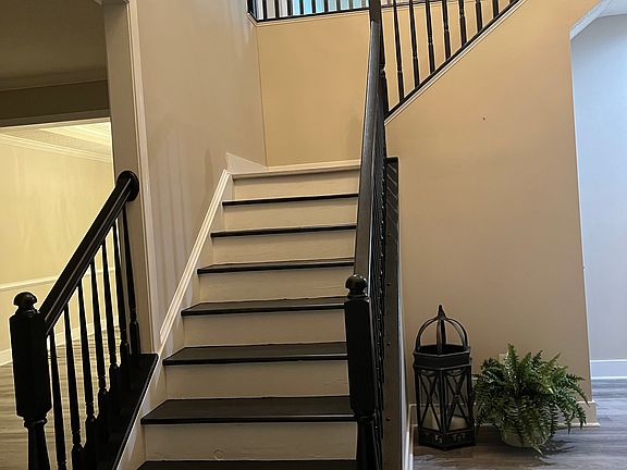 4th image of 6442 Sunny Dr