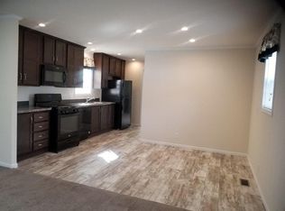 107 W Woodstock Ln, Holland, OH 43528