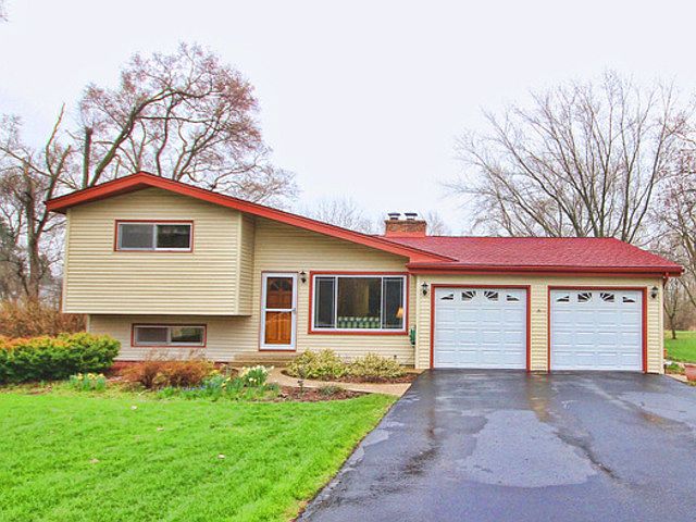 1st image of 1071 Woodview Dr