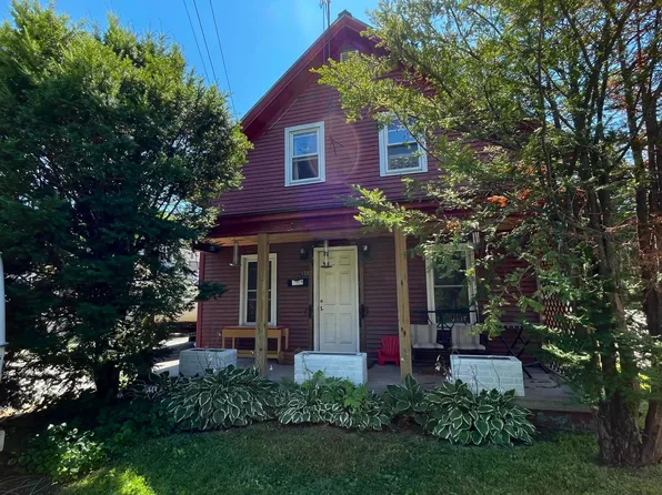 133 S Main St, Waterbury, VT 05676