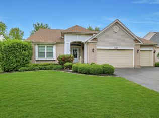 7063 Nathan Ln, Carpentersville, IL