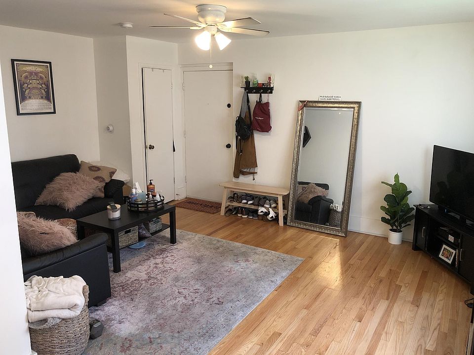 1st image of 4544 N Wolcott Ave APT 6