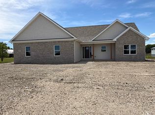 8551 Grafton Rd, Newport, MI 48166