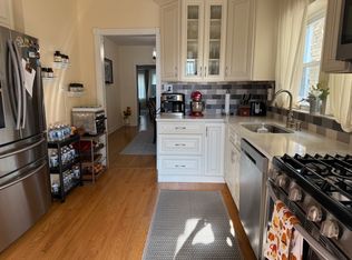 6121 N Mozart St #2, Chicago, IL 60659