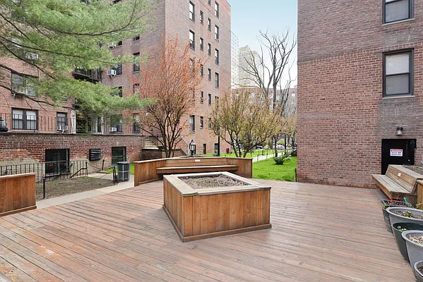 Sold by Century 21 Benjamin Realty | media 20