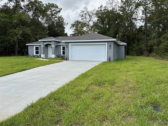 3rd image of 6734 N Foxdale Dr