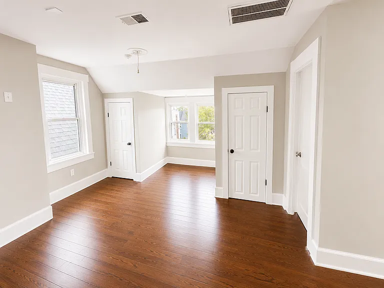 50 Vermont Ave #3 — Photo 3