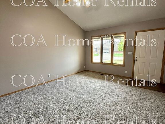 5th image of 8915 S Meadow Park #8917