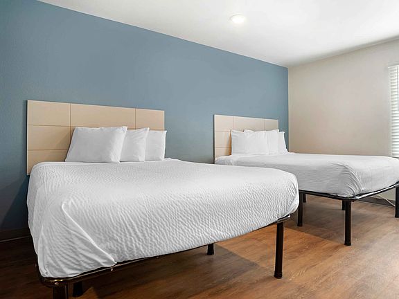 Studio Suite - 2 Full Beds