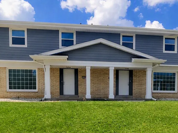 1074 Lowell Dr, 1074 Lowell Dr #A, Oconomowoc, WI 53066