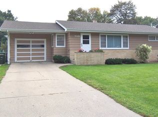 748 Juul Rd SW, Hutchinson, MN 55350