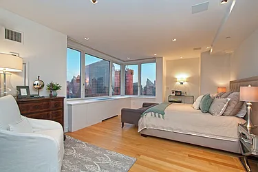 Rented by Nest Seekers International