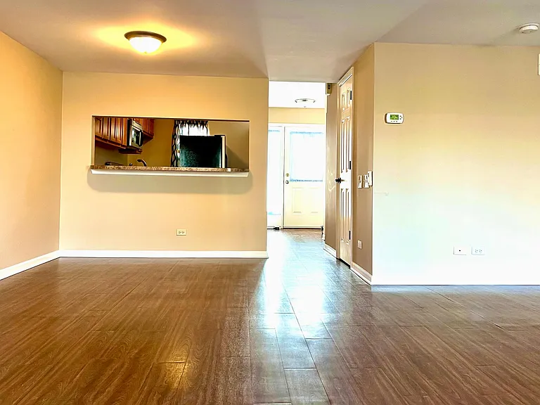 207 Shadybrook Ln — Photo 5