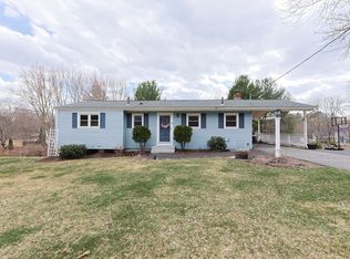 34 Elm St, Franklin, MA 02038