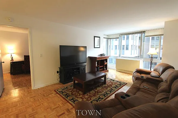 Rented by Town Residential | media 8