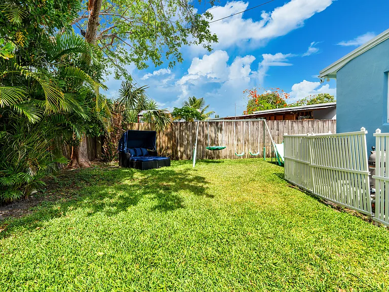 3305 SW 15th St — Photo 31