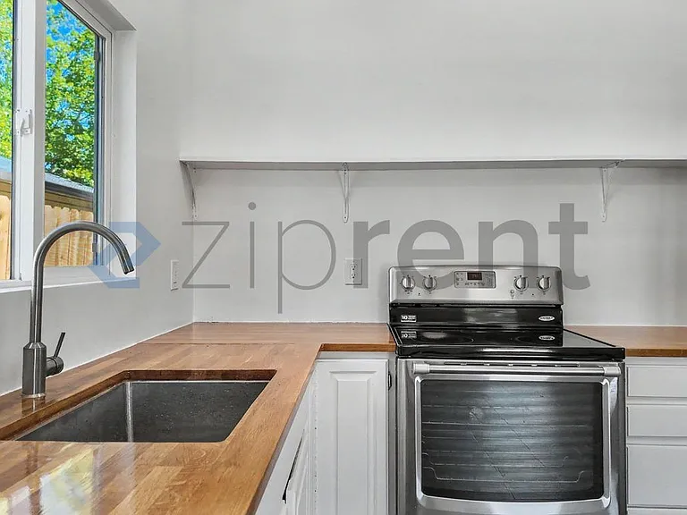 1937 Terrace Dr — Photo 13