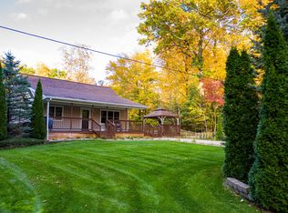 14909 Hickory St, Spring Lake, MI 49456