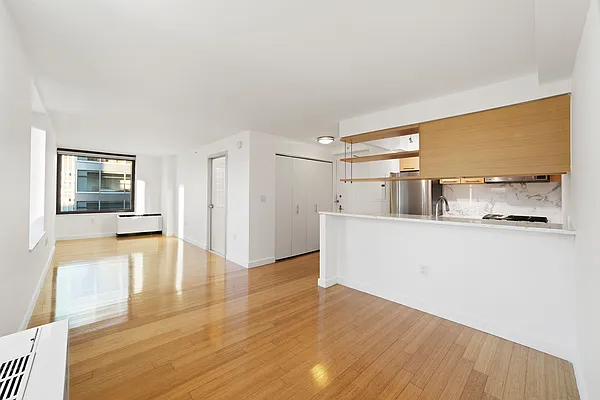 Rented by RELO REDAC INC. | media 3