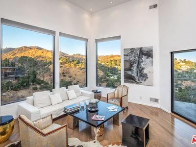 2774 Hollyridge Dr, Los Angeles, CA, 90068