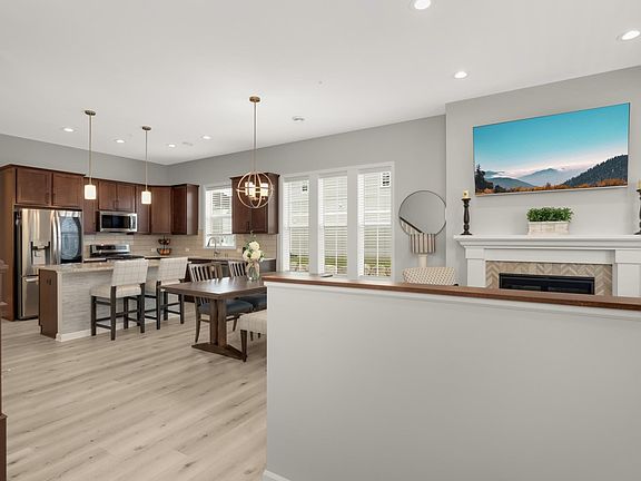5th image of 8094 Balsam Ln N